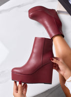 SERENA - Stivaletti tronchetti bordeaux con zeppa