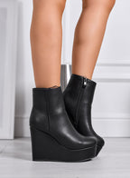 SERENA - Stivaletti tronchetti neri con zeppa