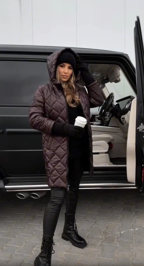 Bogna | Giacca a Piuma Elegante e Trapuntata Con Cappuccio